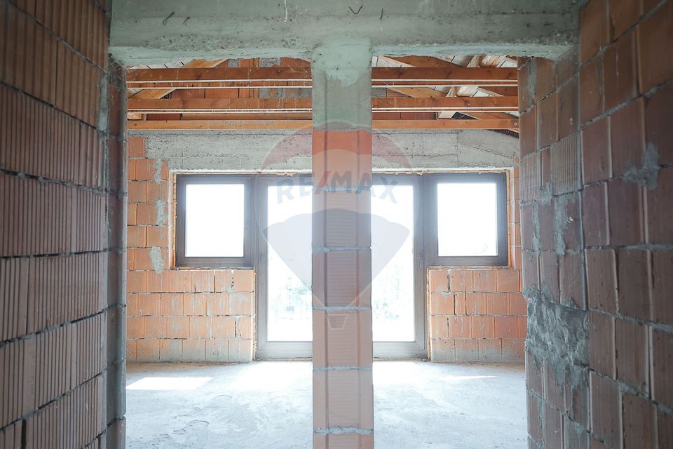 6 room House / Villa for sale