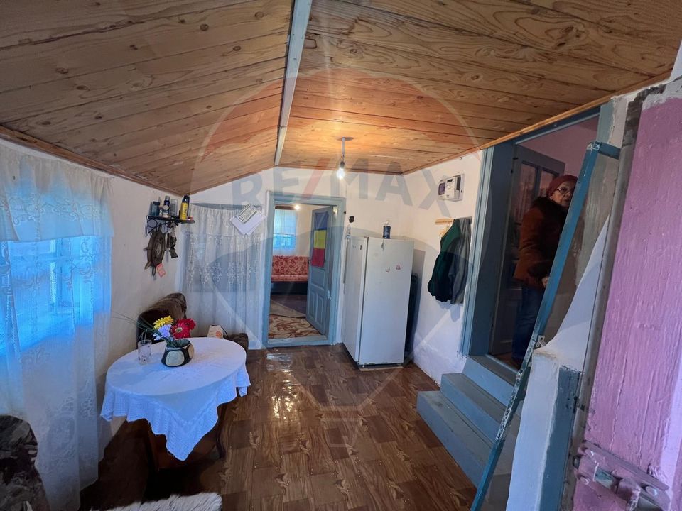 Casă 4 camere Mihalceni