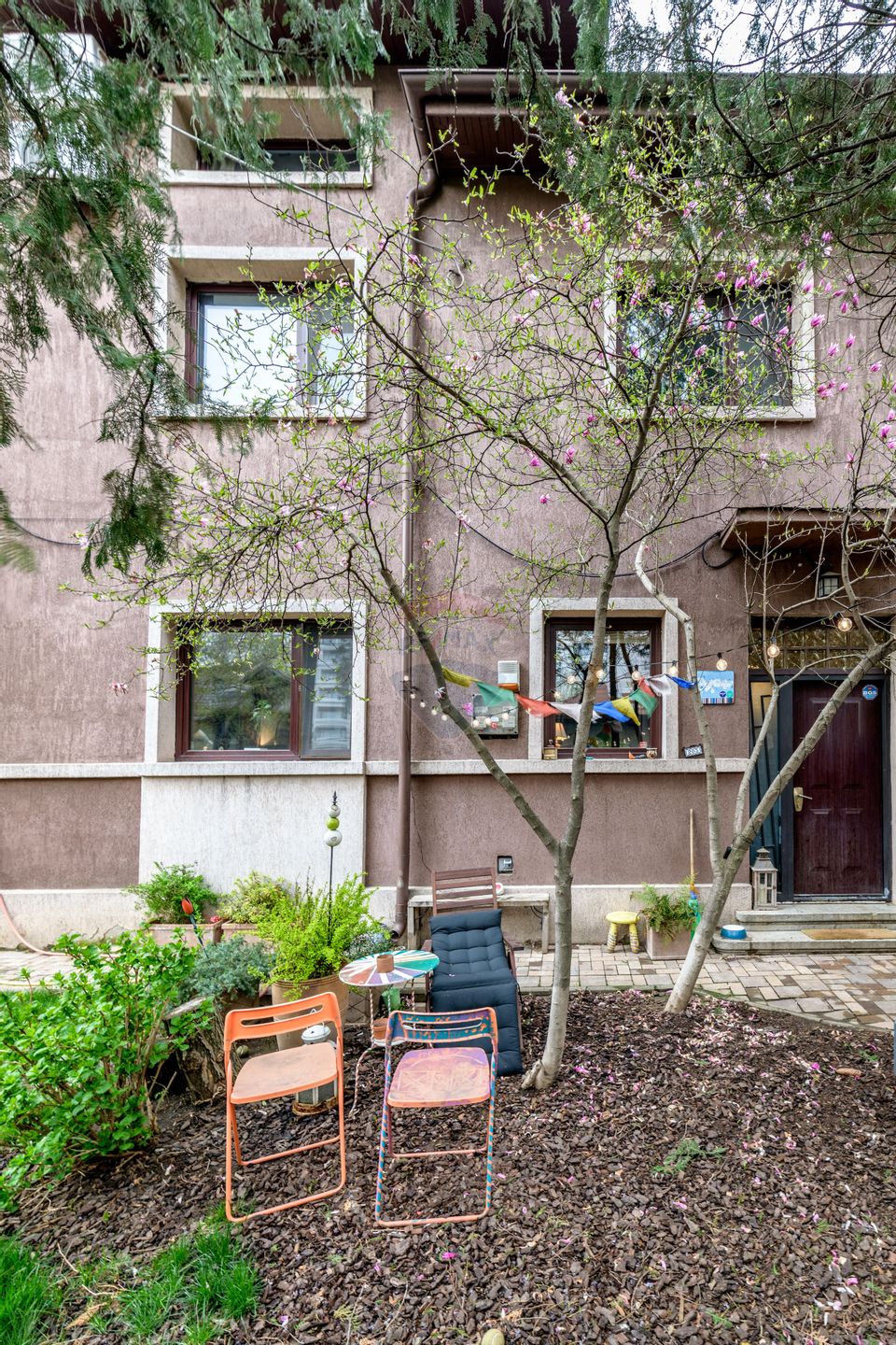 Doua case | Teren 290 mp | Ideal Locuinta & Afacere | Investitie