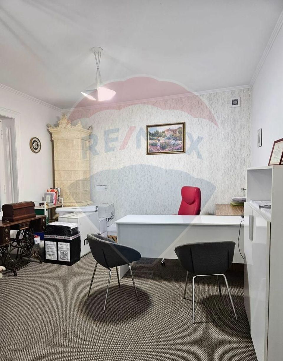 98.47sq.m Commercial Space for rent, Ultracentral area