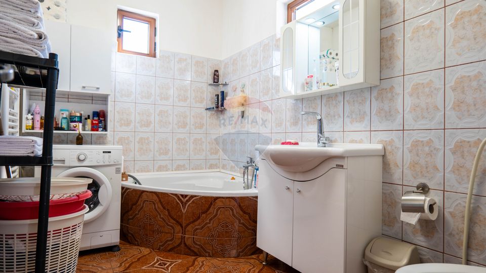 4 room House / Villa for sale