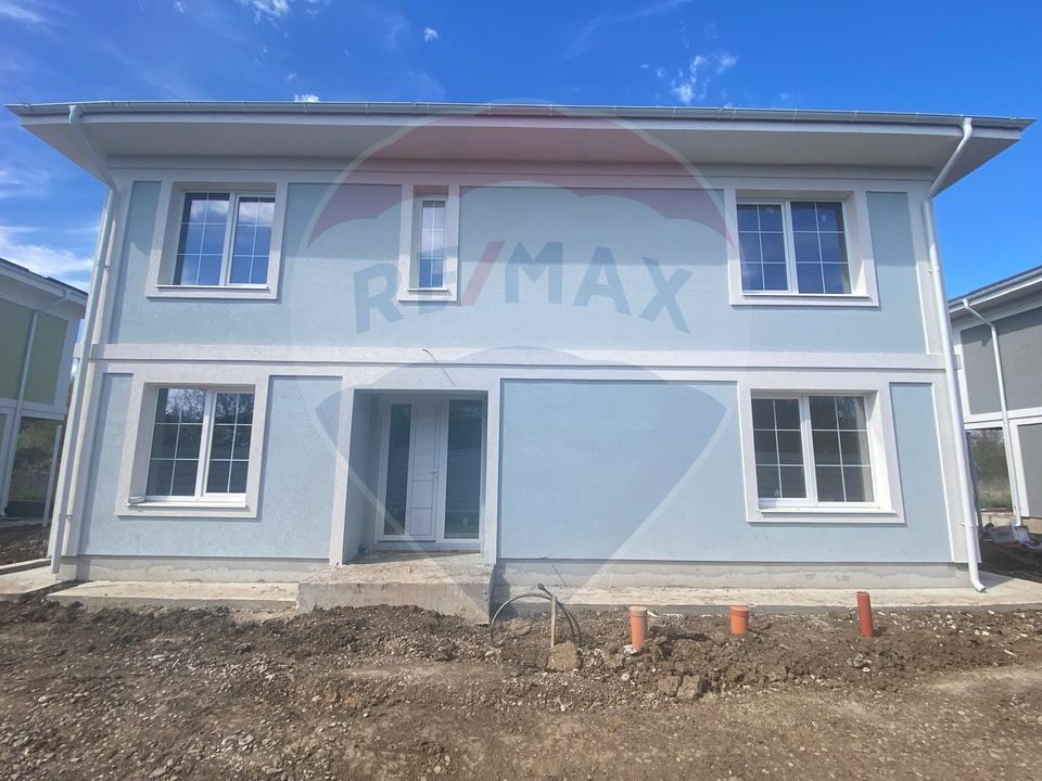 4 room House / Villa for sale, Nord area