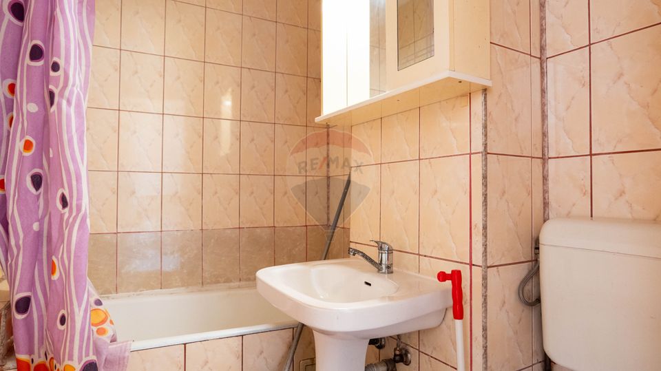 Vanzare apartament 4 camere, zona Pasajul Doamna Ghica