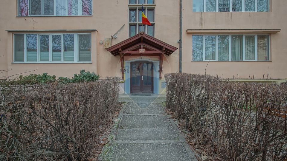 Cameră de închiriat, zona Piața Astra – liniște și confort