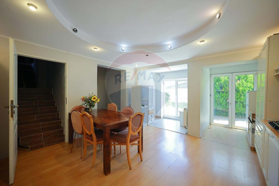 De vânzare casă în zona Nufarul