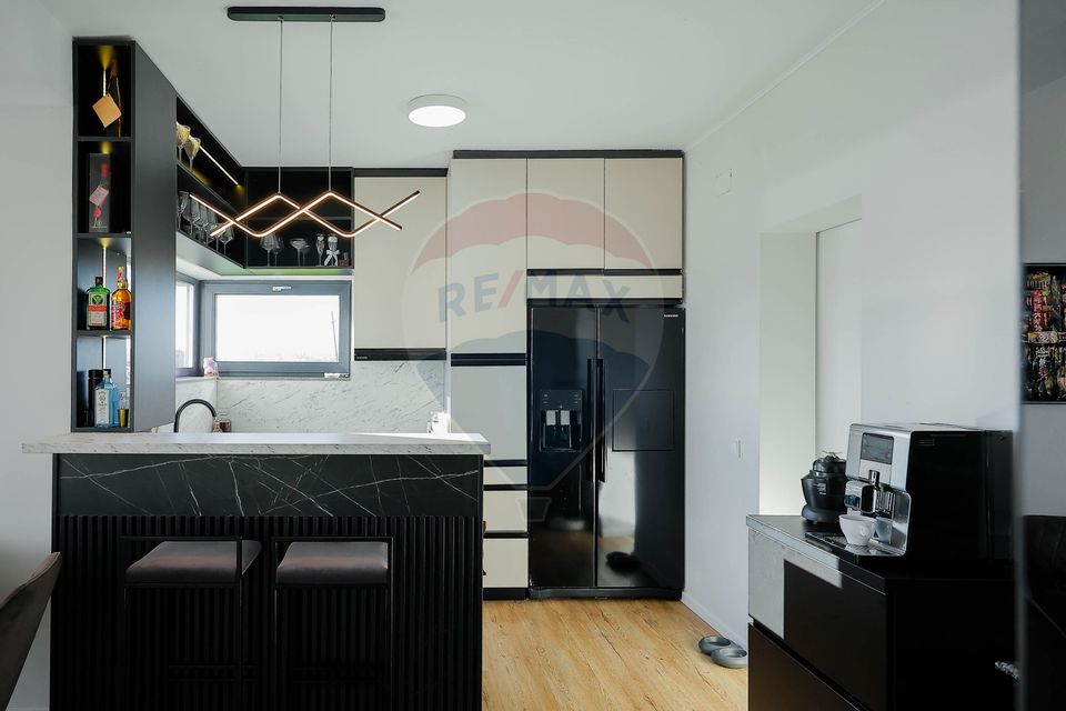 4 room House / Villa for sale