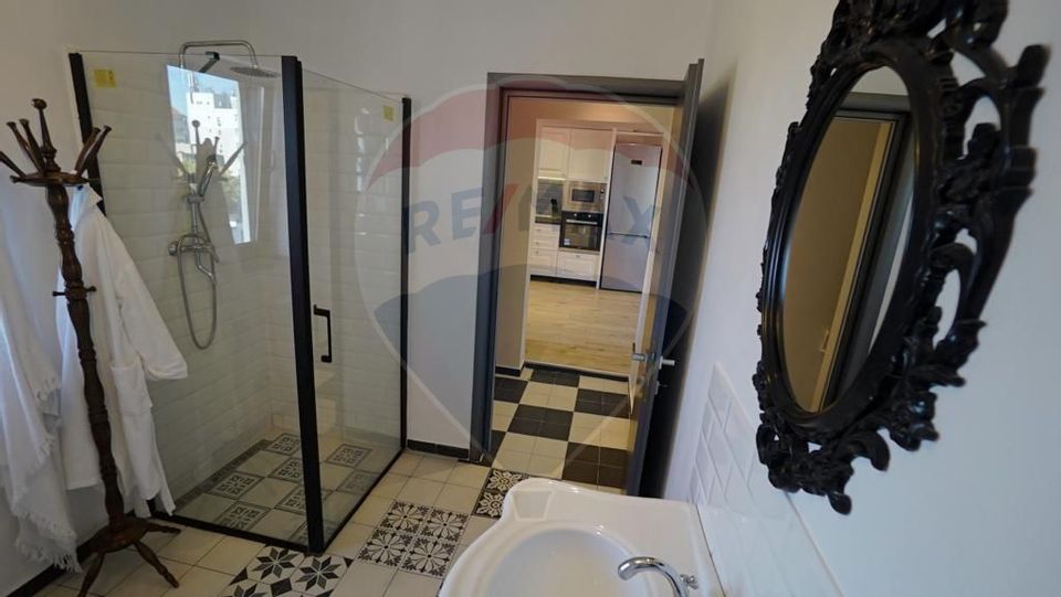 DE VANZARE Casa/Vila 10 camere BD Tomis