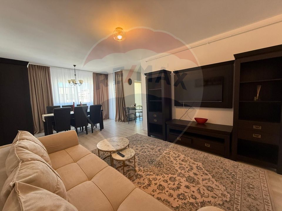 Apartament de lux cu 3 camere de închiriat