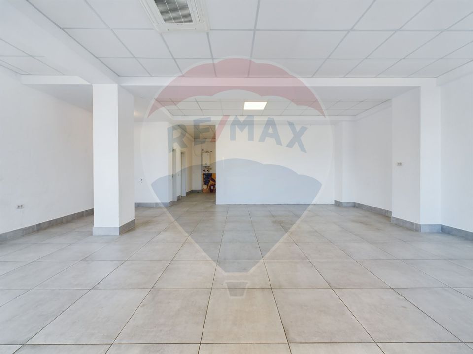 96sq.m Commercial Space for rent, Ghimbav Livada area