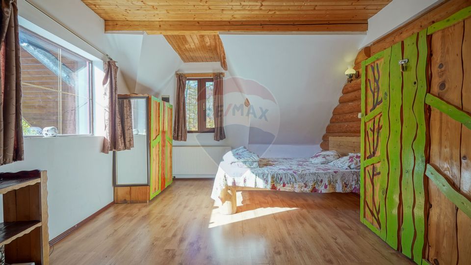 8 room House / Villa for sale