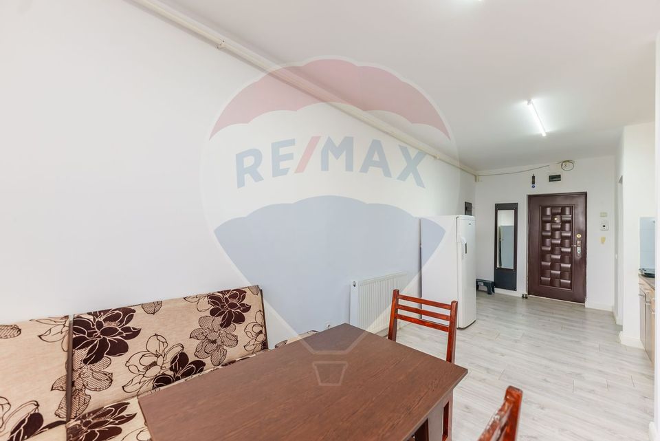 Apartament trei camere la Ared Uta