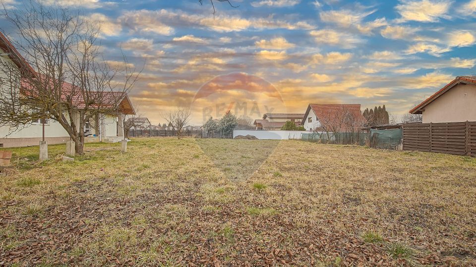 COMISION 0|VILA  STUPINI – 1.400 MP TEREN, 295 MP UTILI