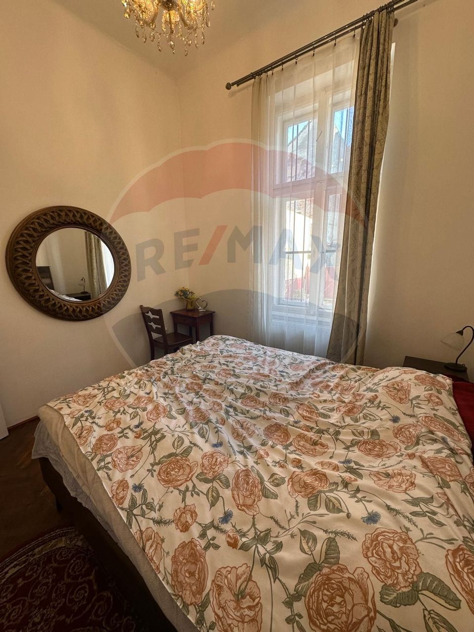 Apartament cu 3 camere de închiriat în zona Ultracentral