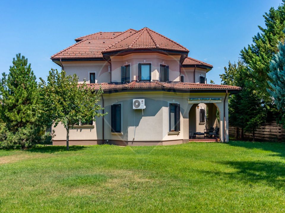 7 room House / Villa for sale