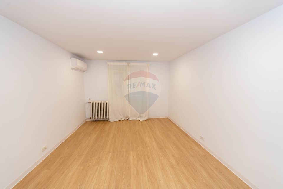 Garsoniera renovata de vanzare strada Mizil zona Trapezului Salajan