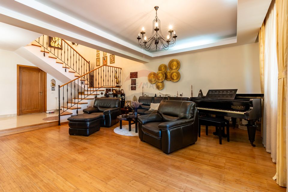 Casă / Vilă de vanzare in Corbeanca, Laguna Albastra, langa lac