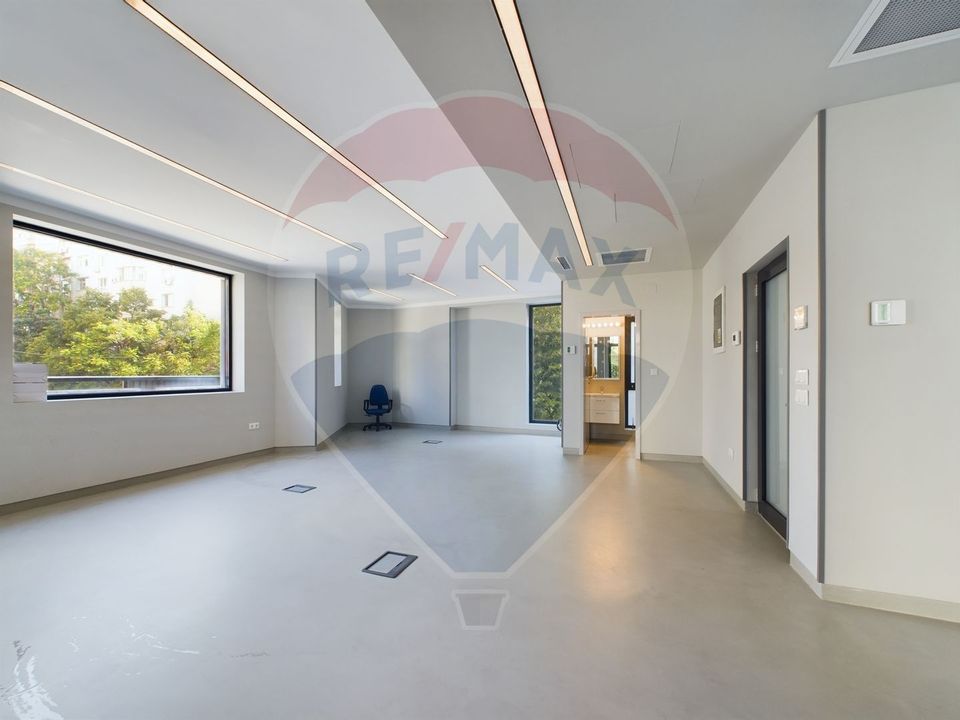 Opportunity - Premium office space in Decebal Area Mixed Building