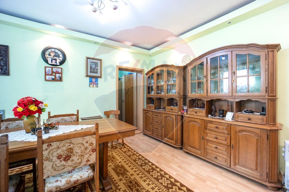 6 room House / Villa for sale, Grivitei area