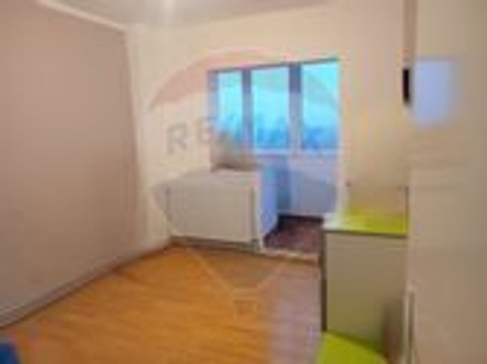 Apartament  4 camere de inchiriat MALUL MURESULUI