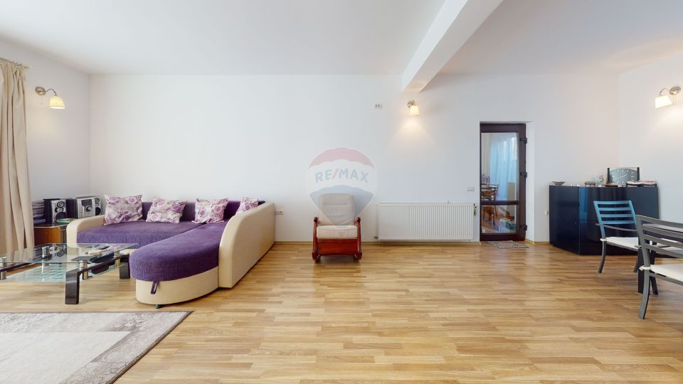 Detached house with 4 rooms, garage and courtyard in North area, Gulia