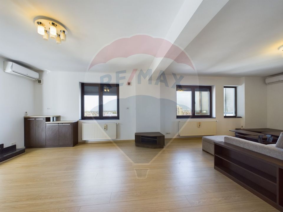 Penthouse cu 3 camere de vânzare în zona Bucurestii Noi