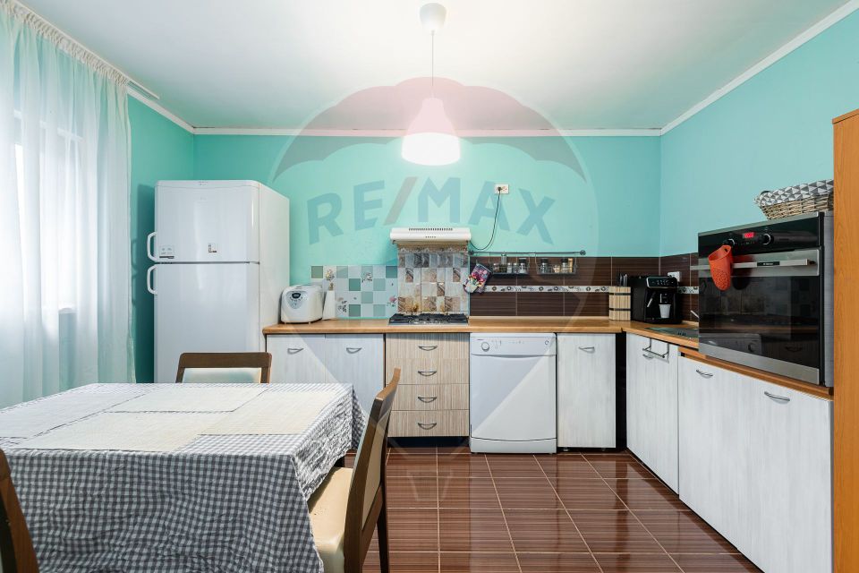 Casă  |  3 camere  |  Glina
