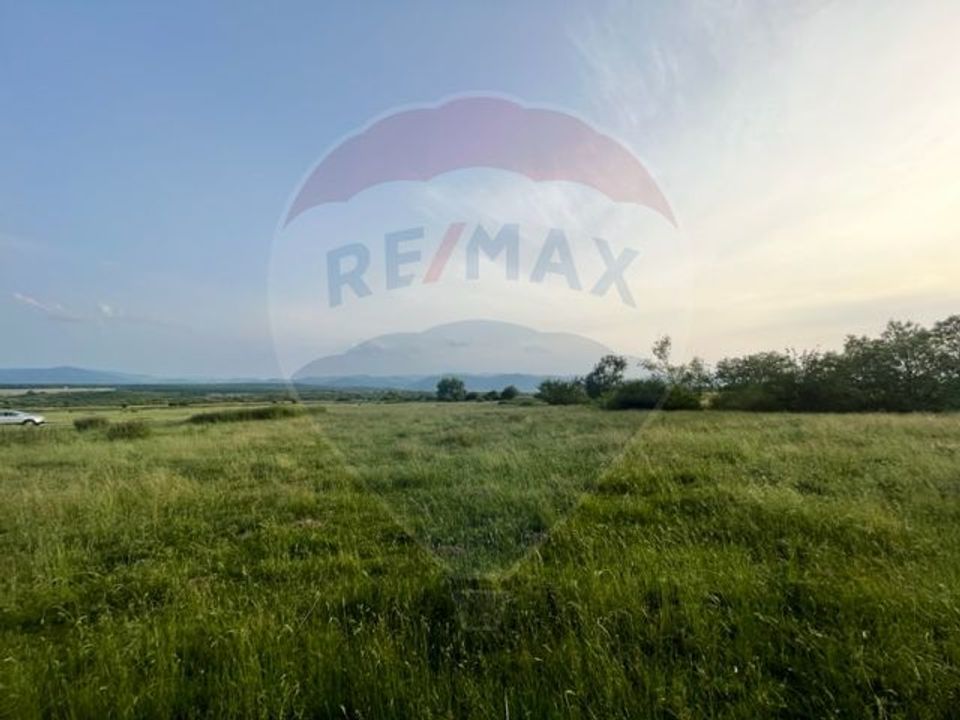 Land 7,600sqm Sibiu / Fundatura Zavoi