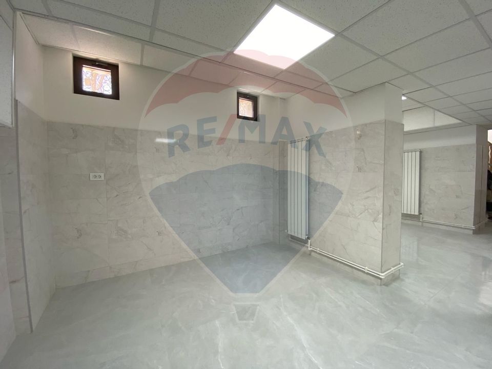 85sq.m Commercial Space for rent, P-ta Unirii area