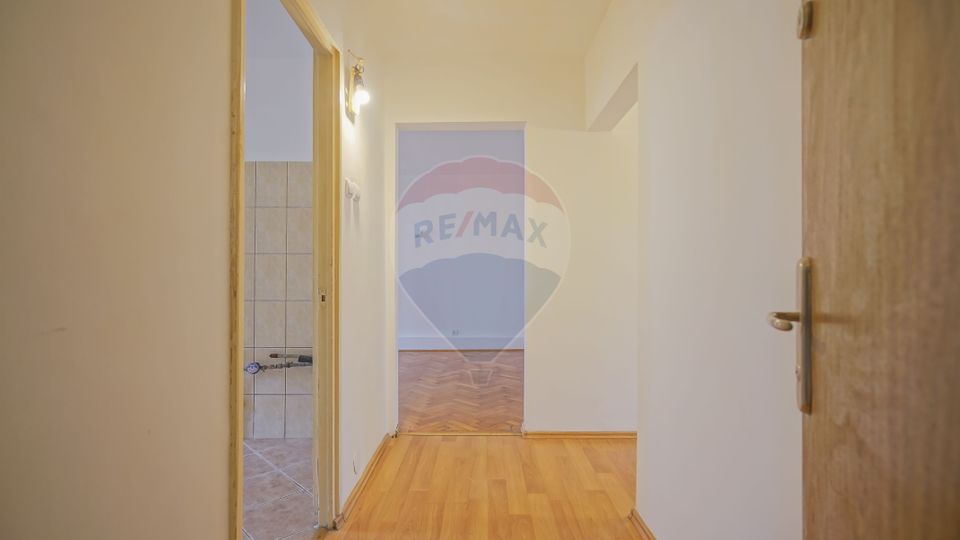 REZERVAT ! Vanzare apartament  4 camere zona Faget