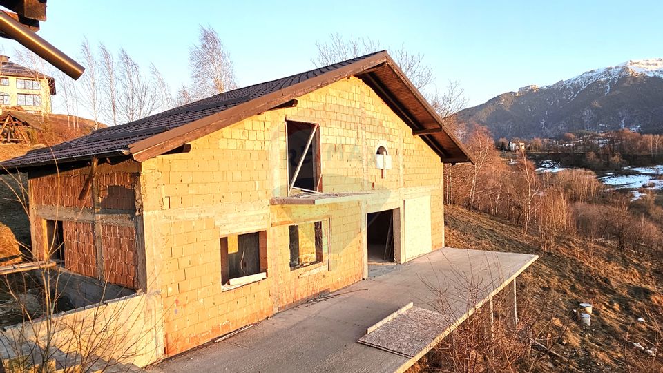 Trei Case de vacanță | Pensiune | Bran-Sohodol | 3044 mp teren