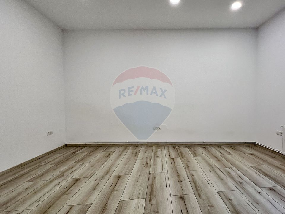 75sq.m Office Space for rent, Semicentral area