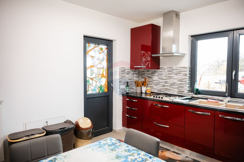 5 room House / Villa for sale