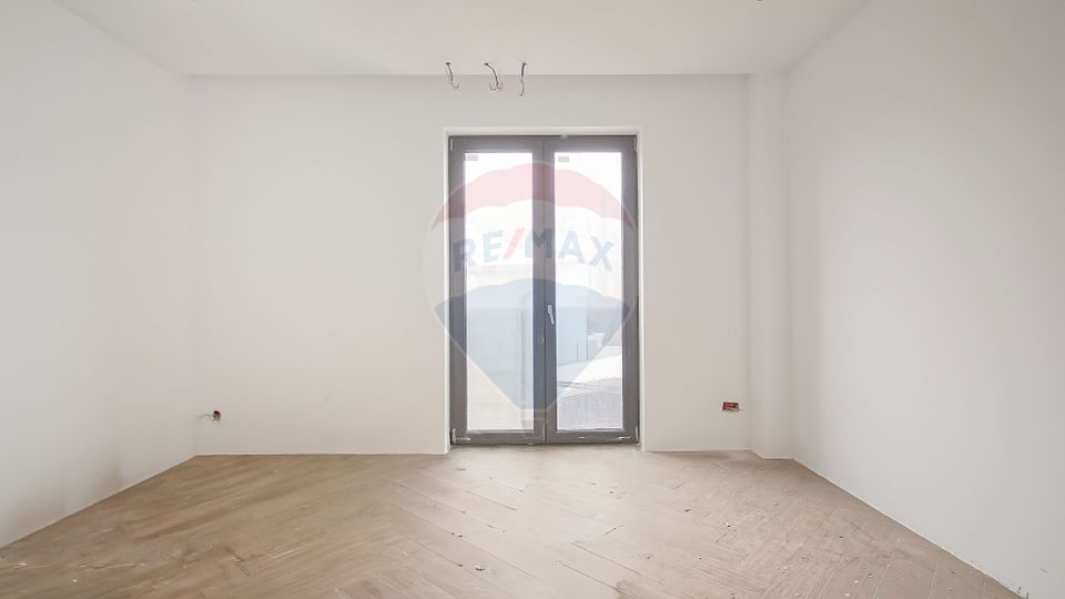 Apartament 3 Camere Premium cu 2 Balcoane – Elegant House, Brașov