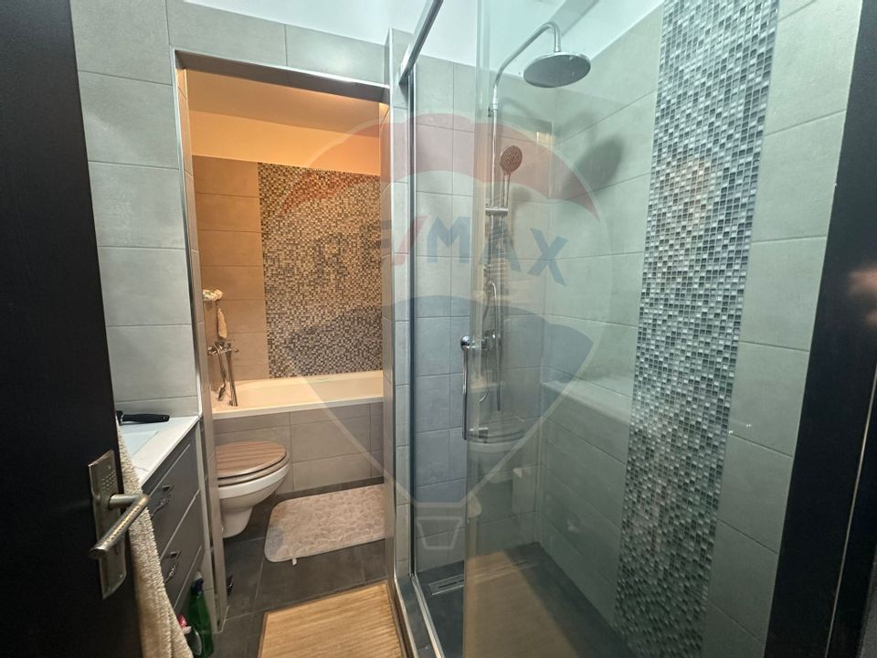 Apartament 4 camere in zona Ozana