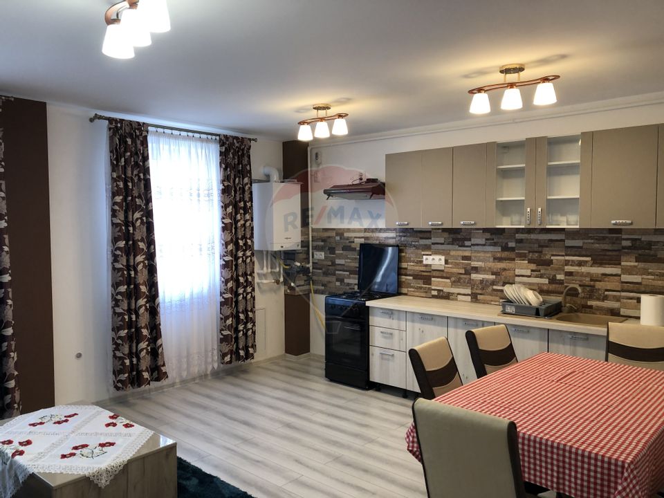 Apartament cu 2 camere de închiriat, bloc nou, prima închiriere