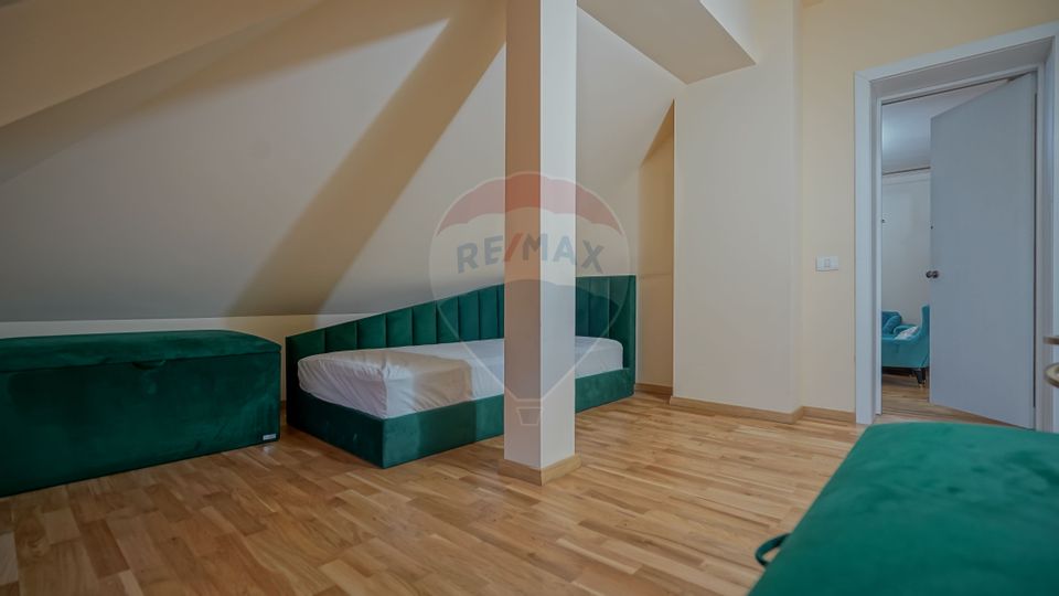 COMISION 0%|Apartament cu 4 camere | Ultracentral | Lux | Priveliște |