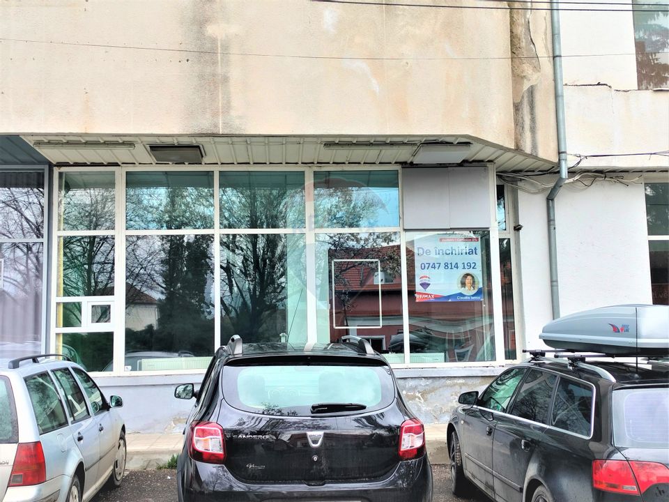 109sq.m Commercial Space for rent, Ultracentral area