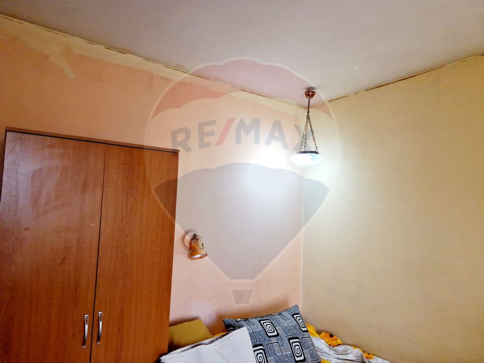 Apartament  2 camere  /  decomandat /  etaj 3 / zona Garii