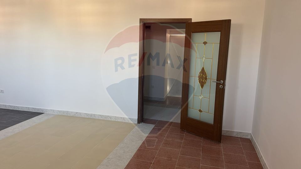 85sq.m Industrial Space for rent