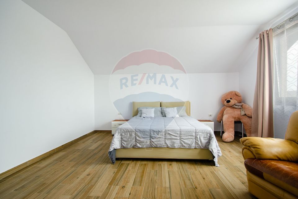 5 room House / Villa for sale