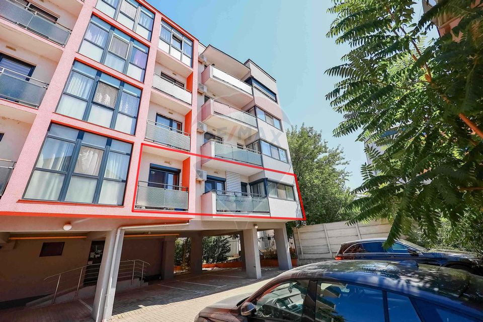 Apartament cu 3 camere de vânzare, bloc nou cu loc de parcare acoperit