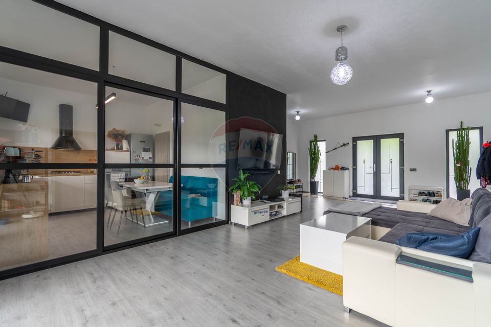 Detached House for Sale / 900 sqm Land, Popesti, Cluj