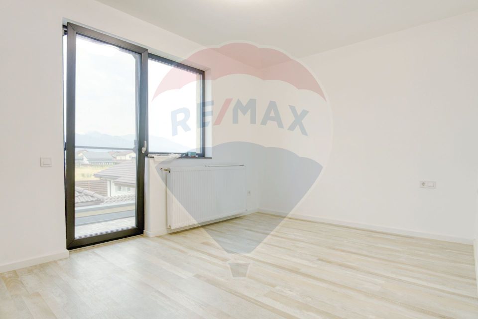 Duplex / Vilă cu 4 camere în zona Izvor