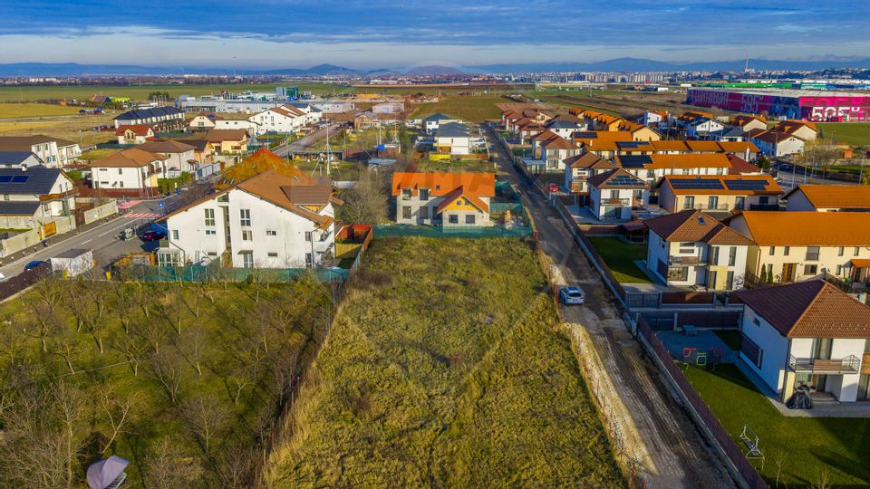 Teren intravilan 885mp de vânzare în Ghimbav – Cartierul Florilor