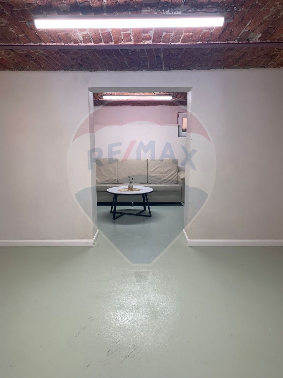 Spațiu comercial de închiriat 40 mp, în zona Decebal