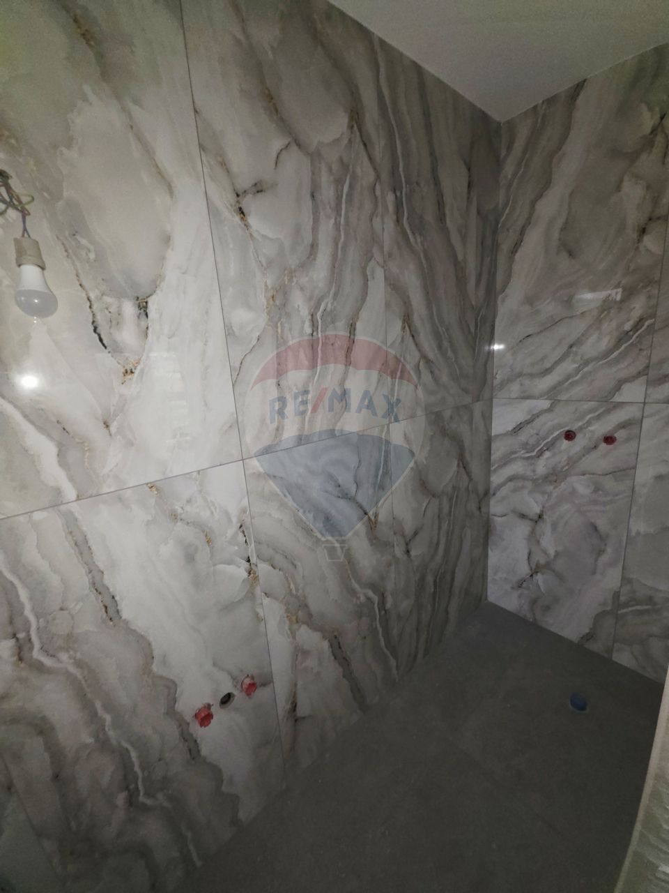 Casa  si  teren zona Balaurul