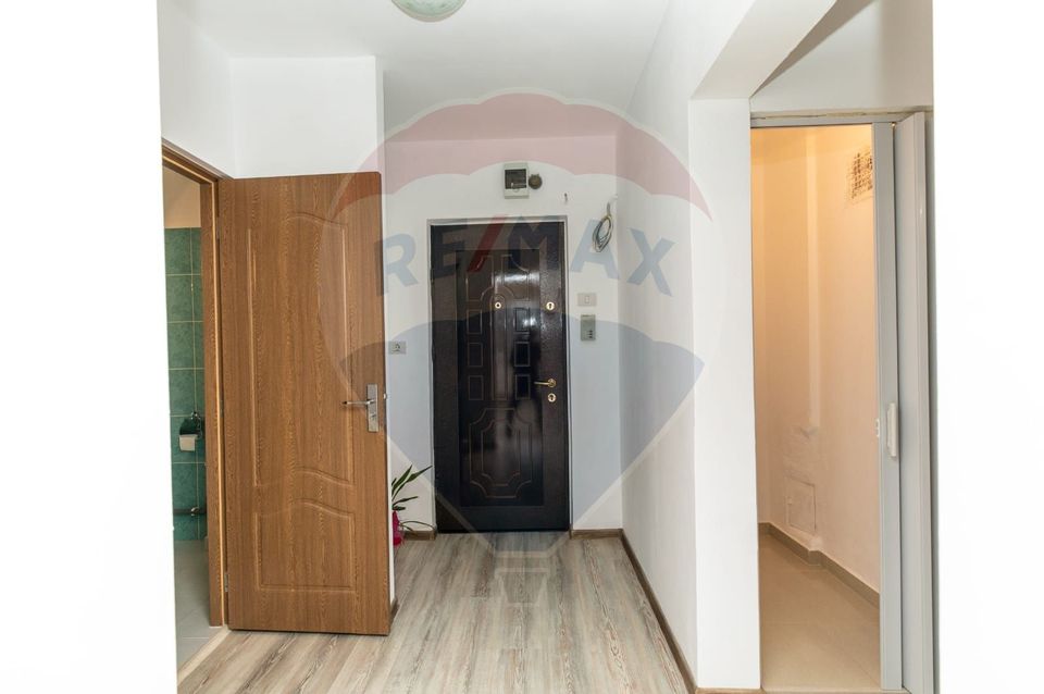 Apartament cu 2 camere de vânzare în zona Romanilor