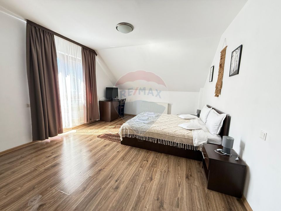 Pensiune cu 14 camere de vânzare Bucovina lângă pârtia Pojorata Malini