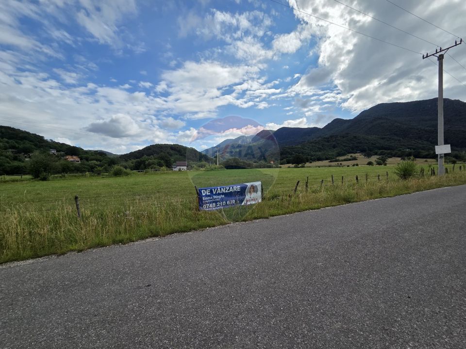 Teren de vanzare  Intravilan 19.341 mp – Cheile Râșnoavei, Parcelabil