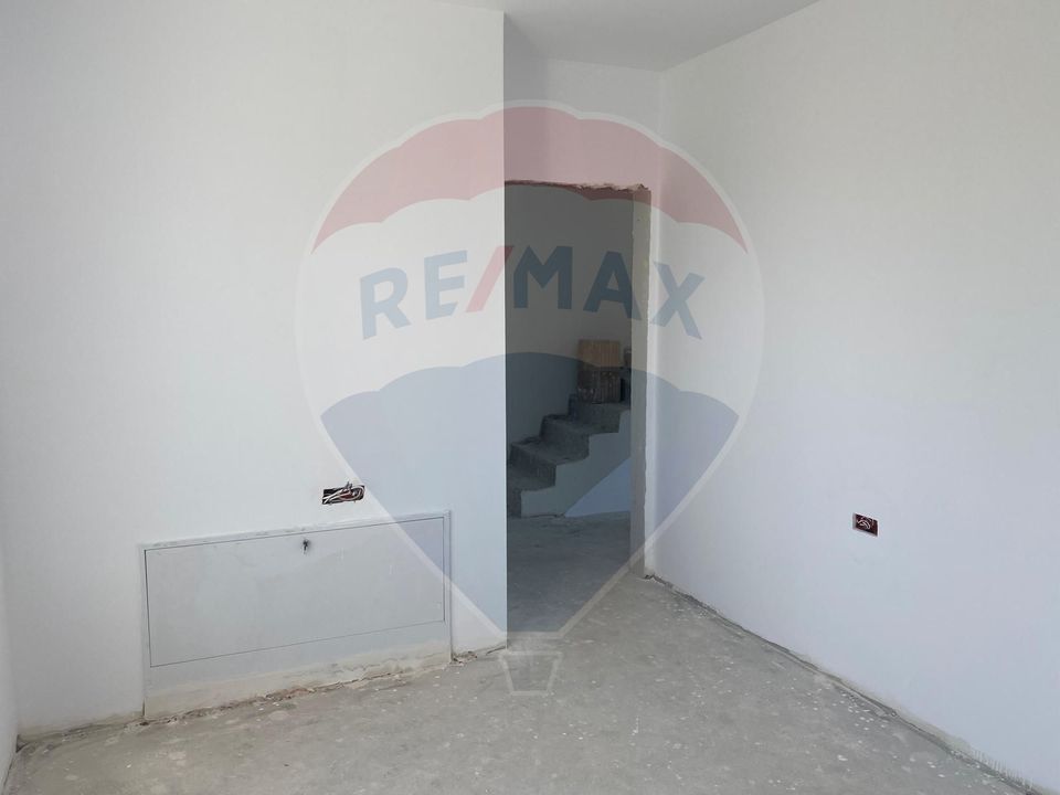 4 room House / Villa for sale, Nord area